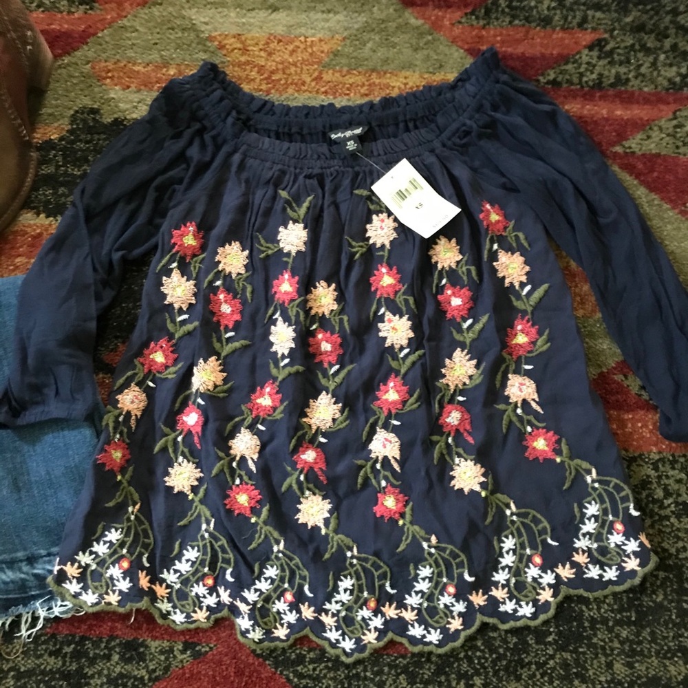 Lucky Brand top
